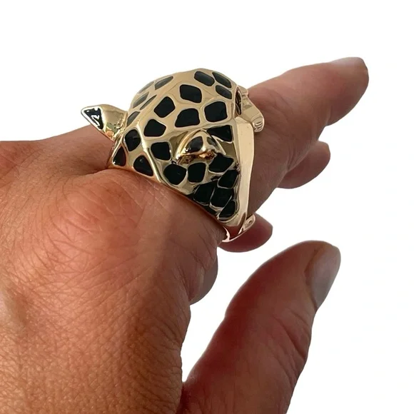 ❤️ New Gold Panther Statement Ring - Picture 3 of 10